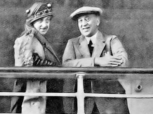 Couperus en zijn vrouw, op het schip naar Indië.